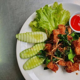หมู 3 ชั้นทอดสมุนไพร