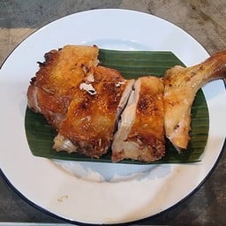 ไก่ย่างแคมป์อีสาน