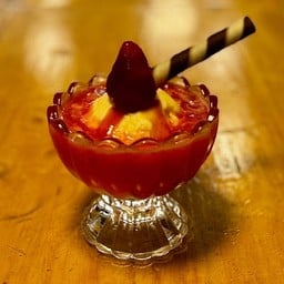 สตรอว์เบอร์รีลอยแก้ว (Delivery)