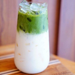 มัทฉะลาเต้เย็น