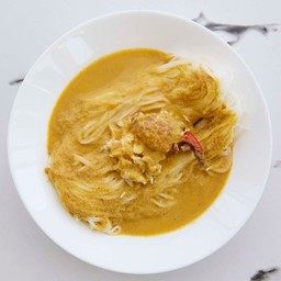 ขนมจีนน้ำยาปูทะเล หอมเนื้อปู