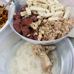ก๋วยจั๊บญวน