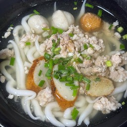 ก๋วยเตี๋ยว น้ำใส