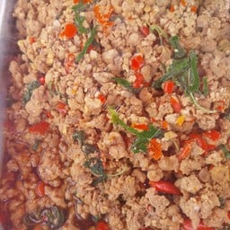 ข้าวกล่อง น้องอุ้ม ตลาดลานม้าน้ำ