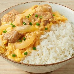 ข้าวหน้าไก่ใส่ไข่