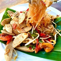 ตำเส้นเล็กแซ่บๆ