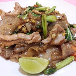 ผัดซีอิ๊วหมู