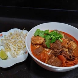 ขนมจีนน้ำเงี้ยวครูต้อม