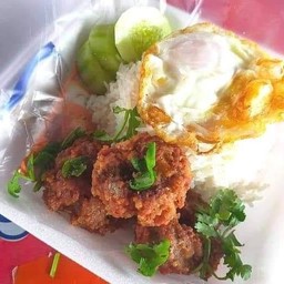 ข้าวหมูสับทอด