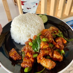 ผัดพริกแกงไก่