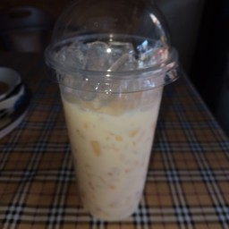นมสดเย็น(นมตราหมี)