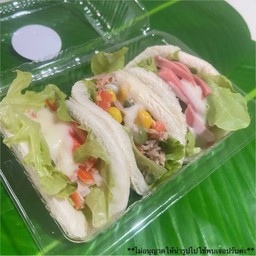 แซนวิชพัฟไส้คาว
