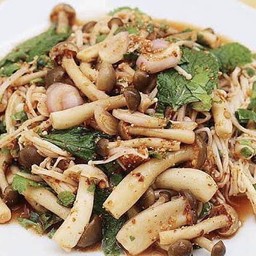 ลาบเห็ดรวม