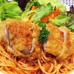 สปาเก็ตตี้ไก่กรอบ