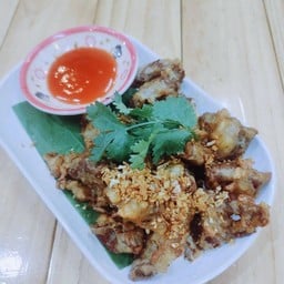 ไส้อ่อนทอดกระเทียม