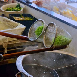 หยกลวก 1 ชุด (2 ก้อน)