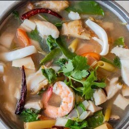 ต้มยำทะเลน้ำใส