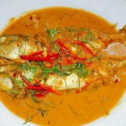 ข้าวราดปลาทูสดฉู่ฉี่ (2ตัว)