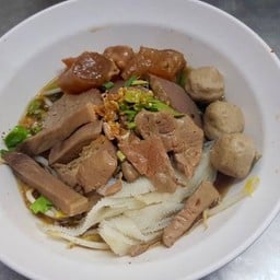 ก๋วยเตี๋ยวรวม+เอ็นแก้ว