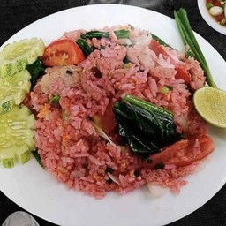 ข้าวผัดสีชมพู หมู/ไก่
