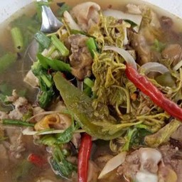 ต้มไก่บ้านใบมะขามอ่อน