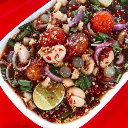 ยำไข่รีกิวไข่แดงไข่หมึก