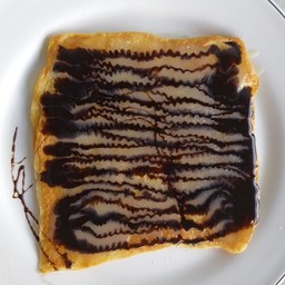 โรตีธรรมดาราดช๊อคโกแลต