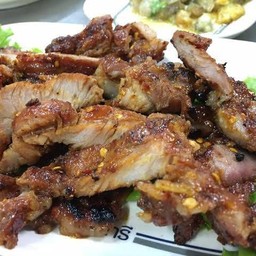 หมูร้องไห้