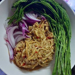 ตำแซ๊บแซ่บ ยำจี๊ดจ๊าด