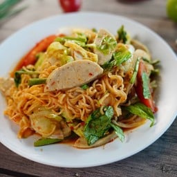 Spicy Instant Noodle Salad With Vietnamese Sausage