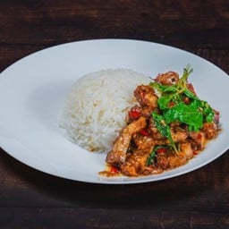 กระเพราหมูกรอบ(กับข้าว)