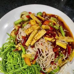 ตำซั่วหน่อไม้ LM