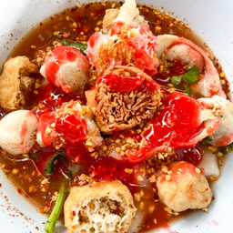 เส้นเล็กเย็นตาโฟต้มยำ