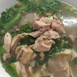ก๋วยเตี๋ยวหมูน้ำใส