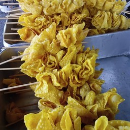 เกี๊ยวไข่(ไม้ละ4ชิ้น)