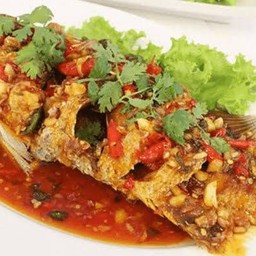 ปลากะพงราดพริก