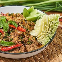 ก้อยเสือคั่ว