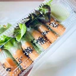 สลัดโรล (หน้าใส้กรอก)