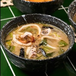 ต้มแซ่บปลาหมึก