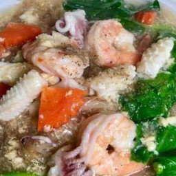 ราดหน้าทะเล