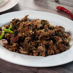 Spicy Grilled Beef Salad