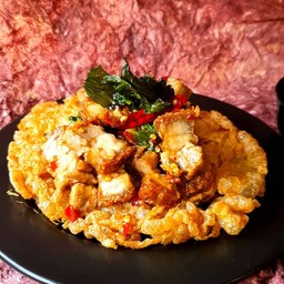 ข้าว+กะเพราหมูกรอบ+ซุป