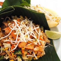 ผัดไทยเจ Pad Thai Jay