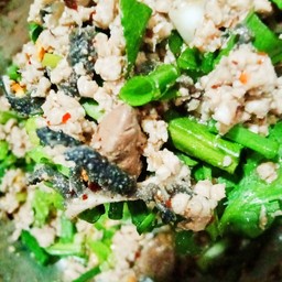 ก้อยเนื้อสุกขม