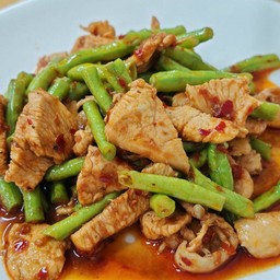 ผัดพริกแกง - กับข้าว