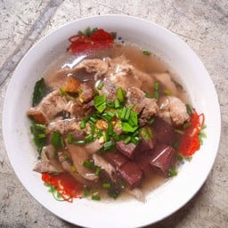 โกดังต้มเลือดหมูข้าวหมูแดงหมูกรอบ-คลองแห(เจ้าเก่า)