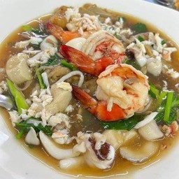 ลาดหน้าซุปเปอร์ทะเลใส่เนื้อปูหมี่กรอบ