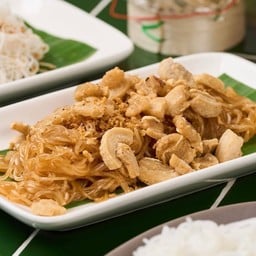 เส้นเล็กผัด