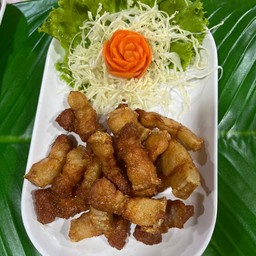 หมูสามชั้นทอดน้ำปลา