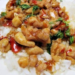 ผัดกระเพราไก่